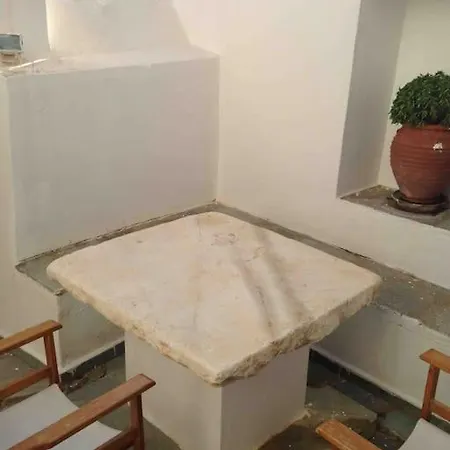 Dom wakacyjny Traditional Two Story House In Naxos
